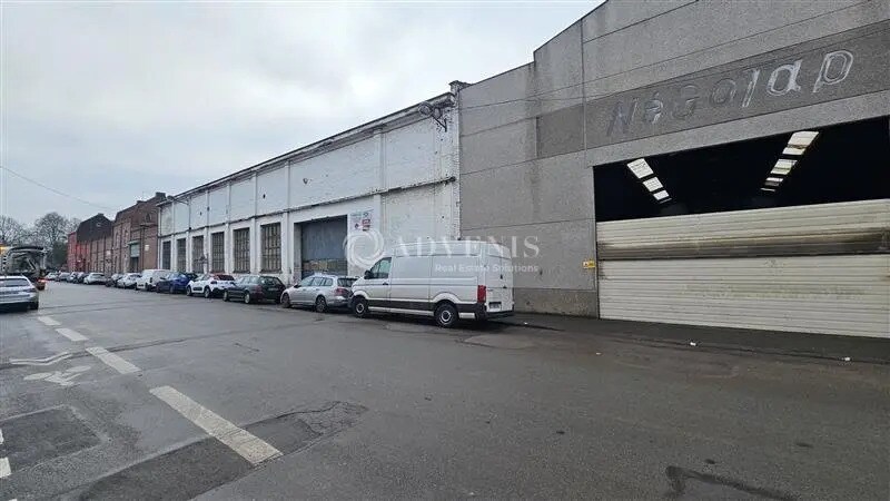 Industriel/Logistique dans Roubaix à louer - Photo de l’immeuble – Image 3 sur 8