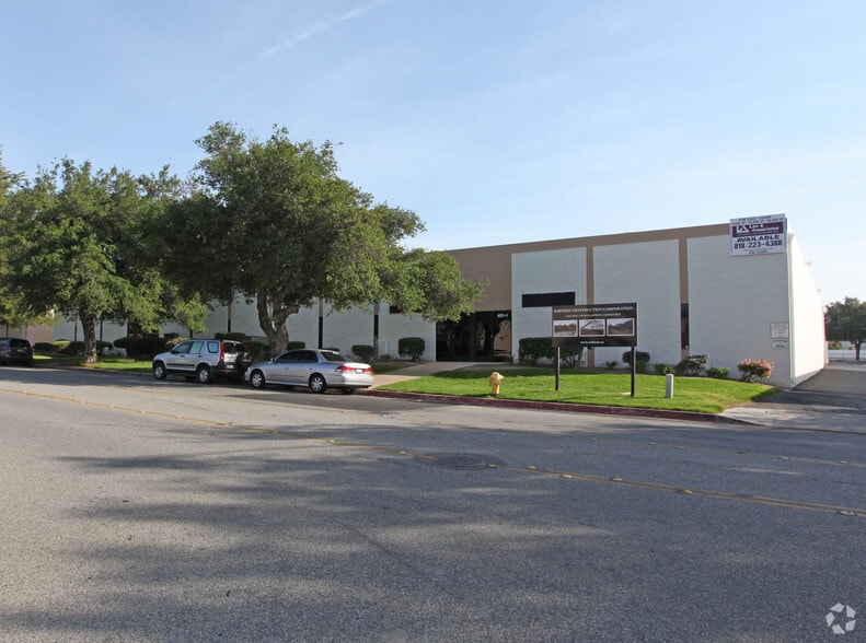 480 Easy St, Simi Valley, CA à louer - Photo principale – Image 1 sur 6