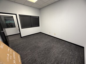 4670 Polaris Ave, Las Vegas, NV à louer Photo intérieure– Image 1 sur 2