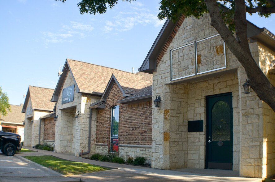 2730 Virginia Pky, McKinney, TX à louer - Photo de l’immeuble – Image 2 sur 21
