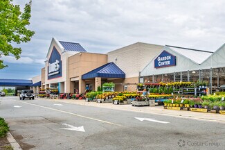 Plus de détails pour 510 Quaker Ln, Warwick, RI - Local commercial à louer