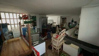 Plus de détails pour Local commercial à vendre