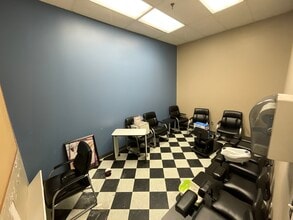 1231 E Main St, Meriden, CT à louer Photo intérieure– Image 1 sur 7