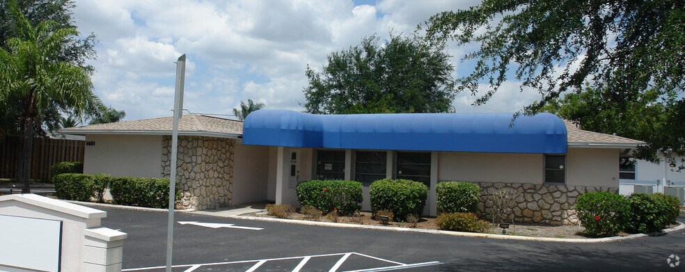 1401 Kimdale St E, Lehigh Acres, FL à louer - Photo principale – Image 2 sur 4