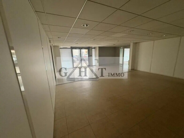 Local commercial dans Eaubonne à vendre - Photo de l’immeuble – Image 3 sur 8