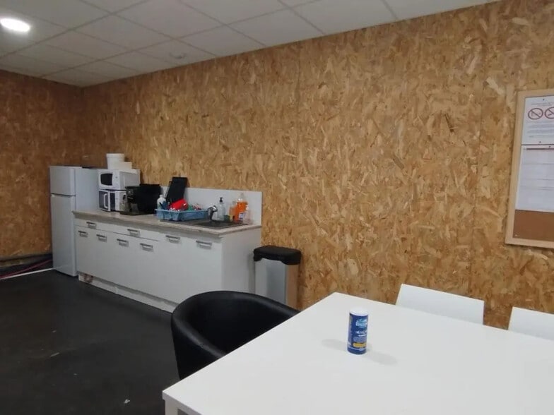 Local d'activités dans Saint-Orens-de-Gameville à vendre - Photo intérieure – Image 2 sur 10