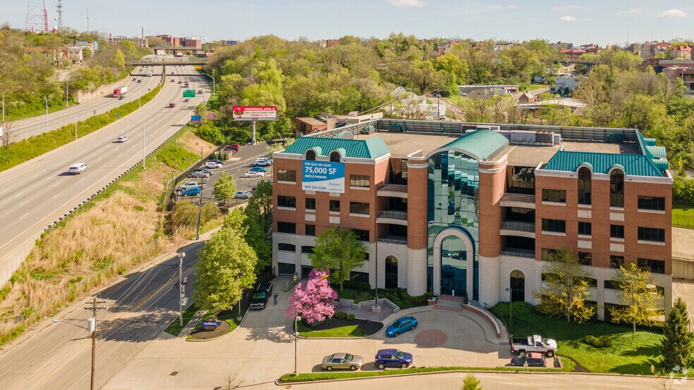 2090 Florence Ave, Cincinnati, OH à louer - Aérien – Image 2 sur 4