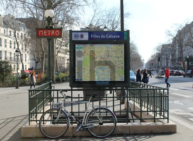 Local commercial dans Paris à louer - Photo de l’immeuble – Image 1 sur 2