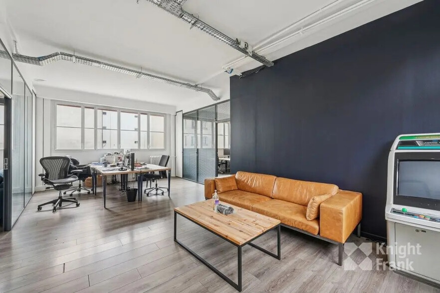 69 Rue De La Fontaine Au Roi, Paris à louer - Photo de l’immeuble – Image 2 sur 9