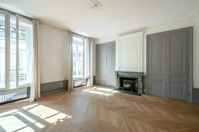 Plus de détails pour 272 Rue Saint-Honoré, Paris - Bureau à louer