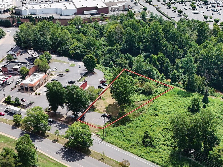 1170 5th St SW, Charlottesville, VA à vendre - Photo de l’immeuble – Image 2 sur 4