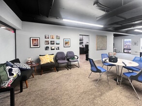 300 N 5th Ave, Ann Arbor, MI à louer Photo intérieure– Image 2 sur 10