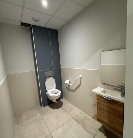 Bureaux/Médical dans Bruges à louer - Photo intérieure – Image 3 sur 5