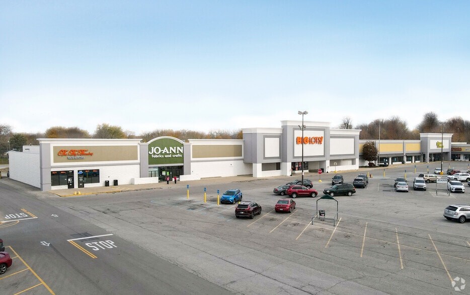 2130-2166 E Markland Ave, Kokomo, IN à louer - Photo de l’immeuble – Image 1 sur 7