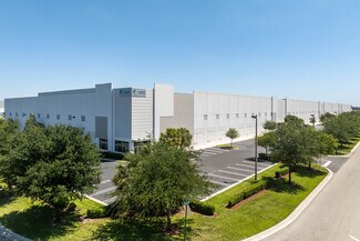 Plus de détails pour 10701 NW 140th St, Hialeah Gardens, FL - Industriel/Logistique à louer