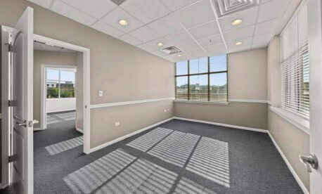 132-144 W Jefferson Ave, Naperville, IL à louer - Photo intérieure – Image 2 sur 4
