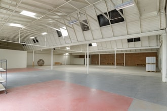 2130-2220 Livingston St, Oakland, CA à louer Photo intérieure– Image 2 sur 3