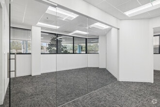 6345 Balboa Blvd, Encino, CA à louer Photo intérieure– Image 1 sur 4