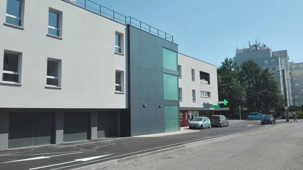 41 Avenue Amédée Mercier, Bourg-en-Bresse à louer - Photo de l’immeuble – Image 2 sur 13