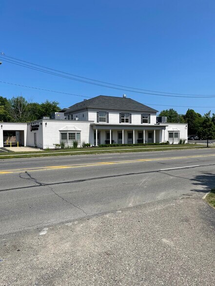 6150 Cadieux Rd, Detroit, MI à vendre - Photo de l’immeuble – Image 1 sur 7