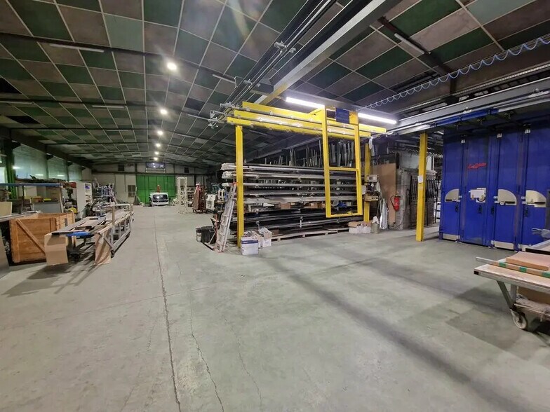 Industriel/Logistique dans Contes à louer - Photo de l’immeuble – Image 3 sur 6