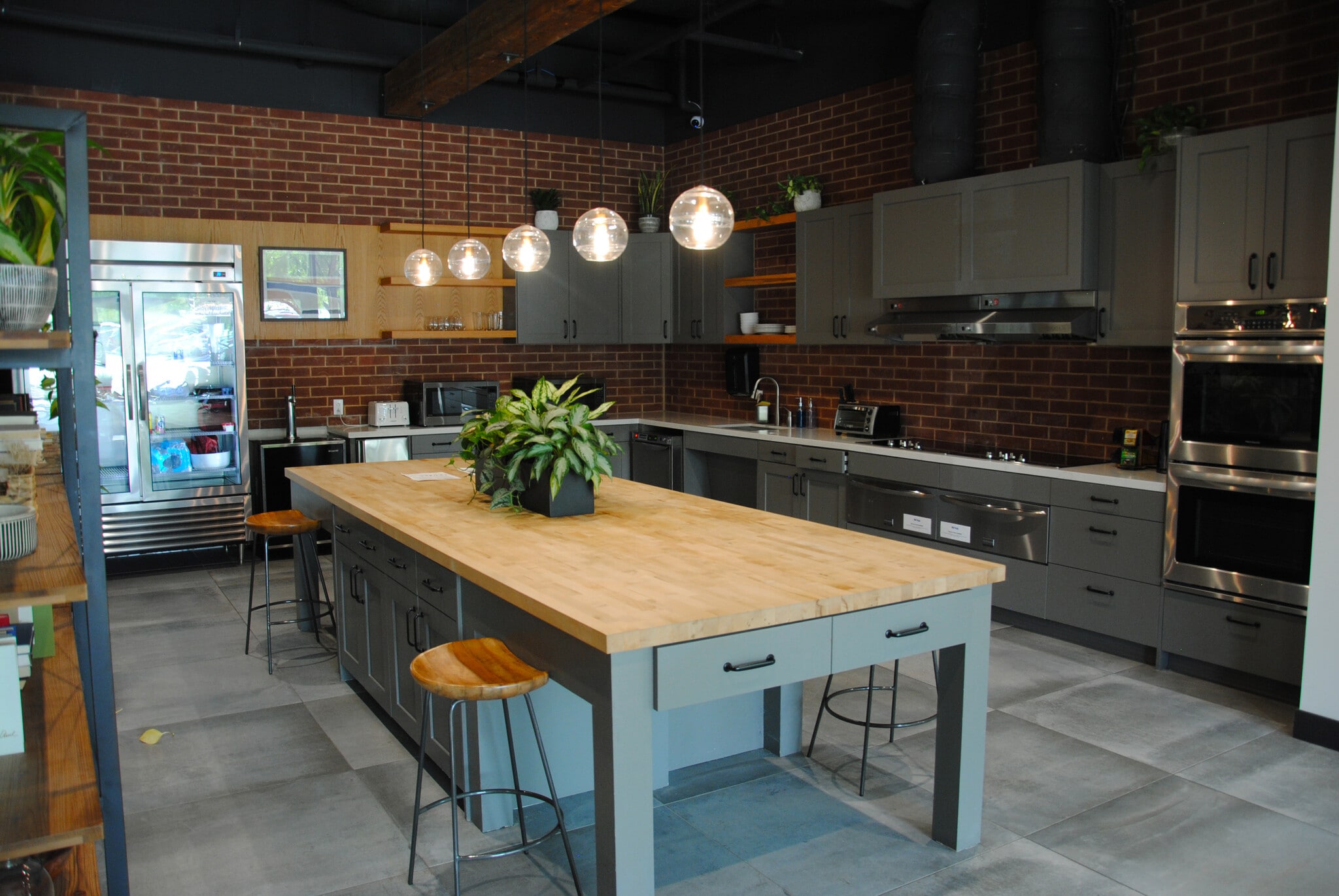 300 E Davis St, McKinney, TX à louer Photo intérieure– Image 1 sur 16