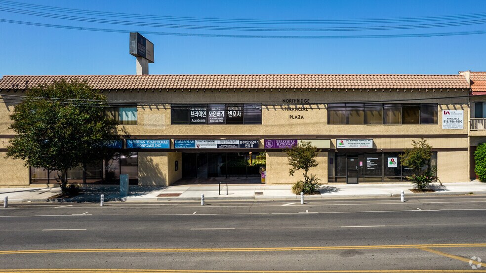 9003 Reseda Blvd, Northridge, CA à louer - Photo principale – Image 1 sur 11