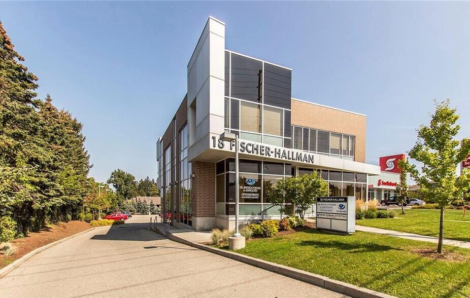 18 Fischer-Hallman Rd N, Waterloo, ON à louer - Photo de l’immeuble – Image 2 sur 2