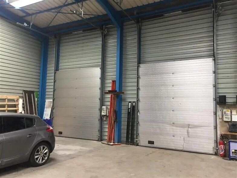 Local d’activités dans Basse-Goulaine à louer - Photo de l’immeuble – Image 3 sur 3