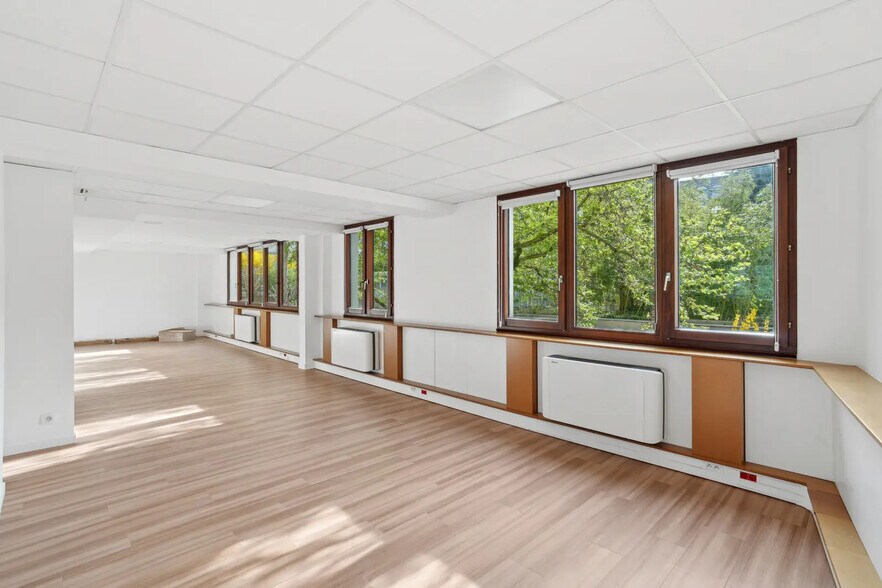 90 Avenue De Fontainebleau, Le Kremlin-Bicêtre à louer - Photo de l’immeuble – Image 3 sur 10