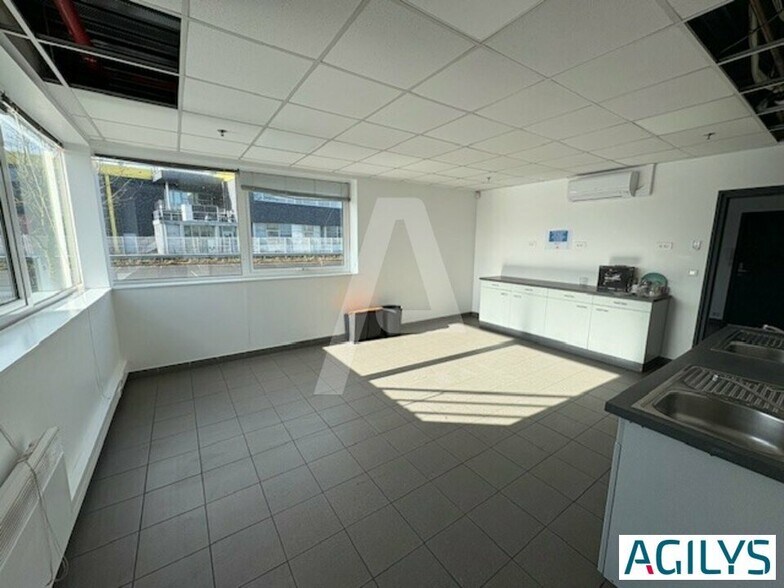 4 Rue Diderot, Saint-Michel-sur-Orge à louer - Photo intérieure – Image 3 sur 11