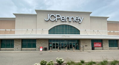 3340 Shoppers Dr, McHenry, IL à louer Photo de l’immeuble– Image 1 sur 3