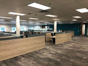 27501 Hildebrandt Rd, Romulus, MI à louer Photo intérieure– Image 2 sur 9