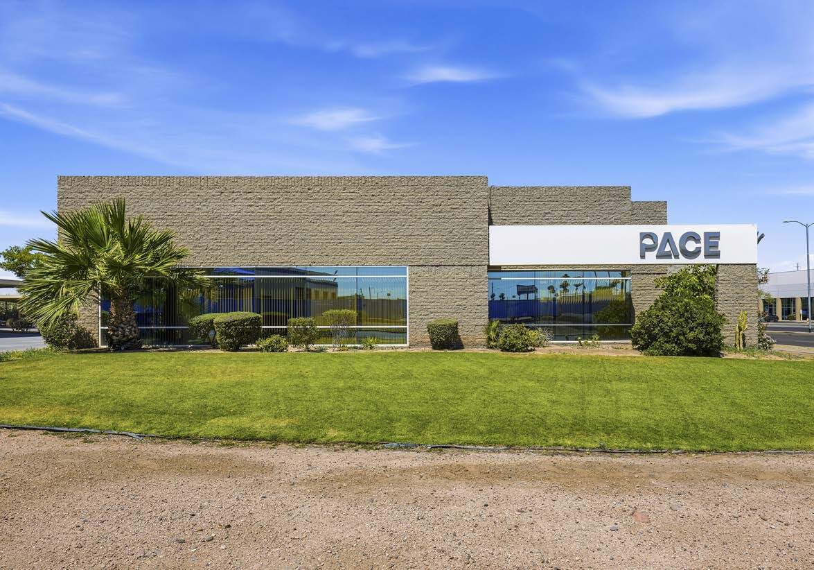 3731 E University Dr, Phoenix, AZ à louer Photo de l’immeuble– Image 1 sur 8