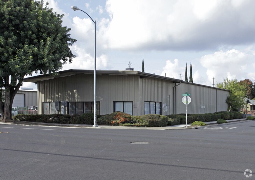 1661 E Miner Ave, Stockton, CA à vendre - Photo de l’immeuble – Image 3 sur 10