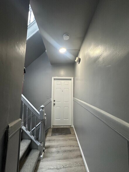 204 Parkhurst St, Newark, NJ à vendre - Photo de l’immeuble – Image 3 sur 26