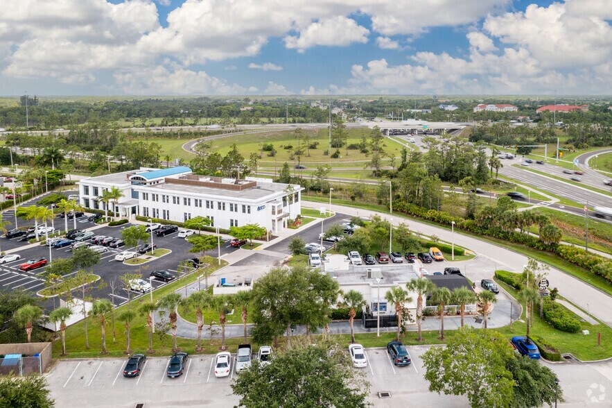10070 Daniels Interstate Ct, Fort Myers, FL à louer - Aérien – Image 3 sur 13