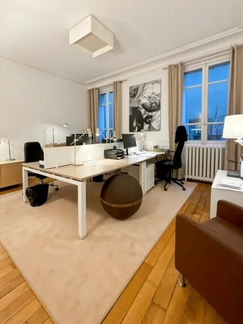 Bureau dans Paris à vendre Photo de l’immeuble– Image 1 sur 5