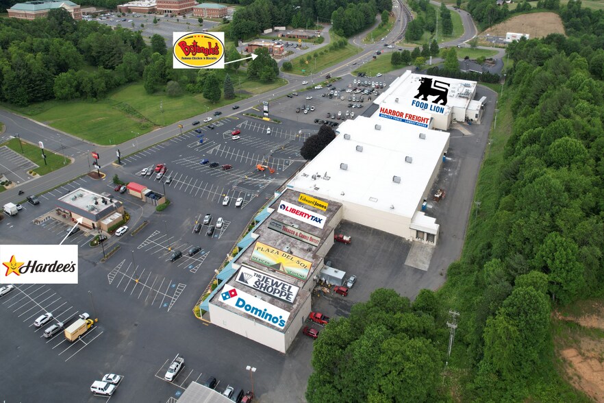 733-789 E Main St, Jefferson, NC à louer - Photo de l’immeuble – Image 3 sur 4
