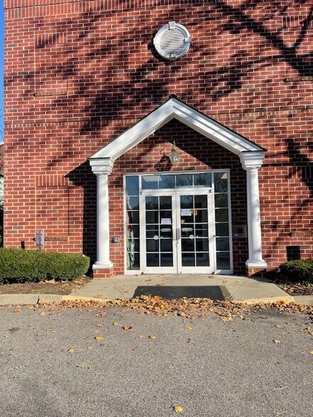 371 Broadway, Kingston, NY à vendre - Photo de l’immeuble – Image 2 sur 21