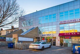 Plus de détails pour 4216 162nd St, Flushing, NY - Local commercial à vendre