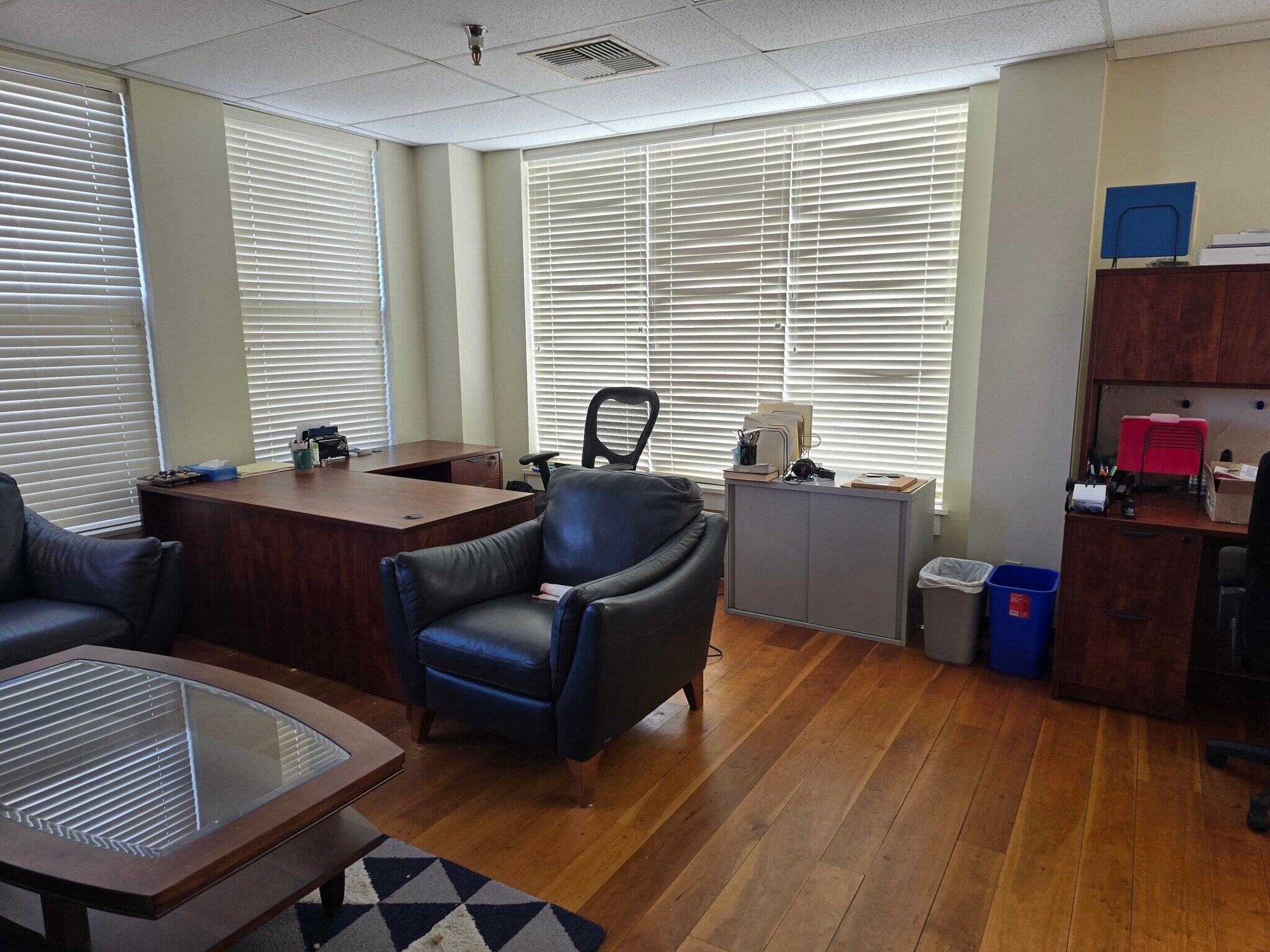 48 N Pleasant St, Amherst, MA à louer Photo intérieure– Image 1 sur 7