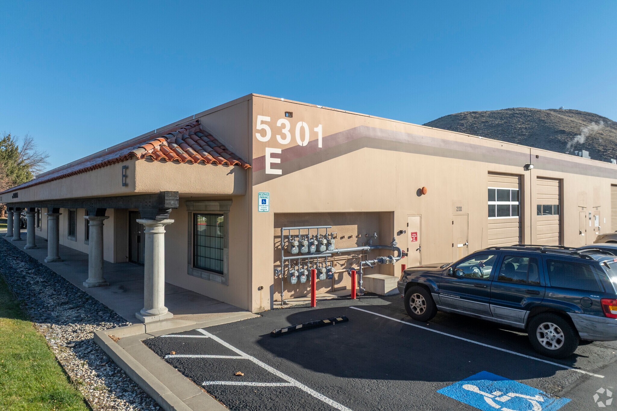 5301 Longley Ln, Reno, NV à louer Photo principale– Image 1 sur 4