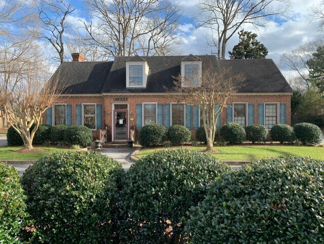 4700 Thoroughgood Sq, Virginia Beach, VA à louer Photo principale– Image 1 sur 12