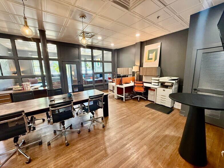 675 Seminole Ave NE, Atlanta, GA à vendre - Photo intérieure – Image 3 sur 29