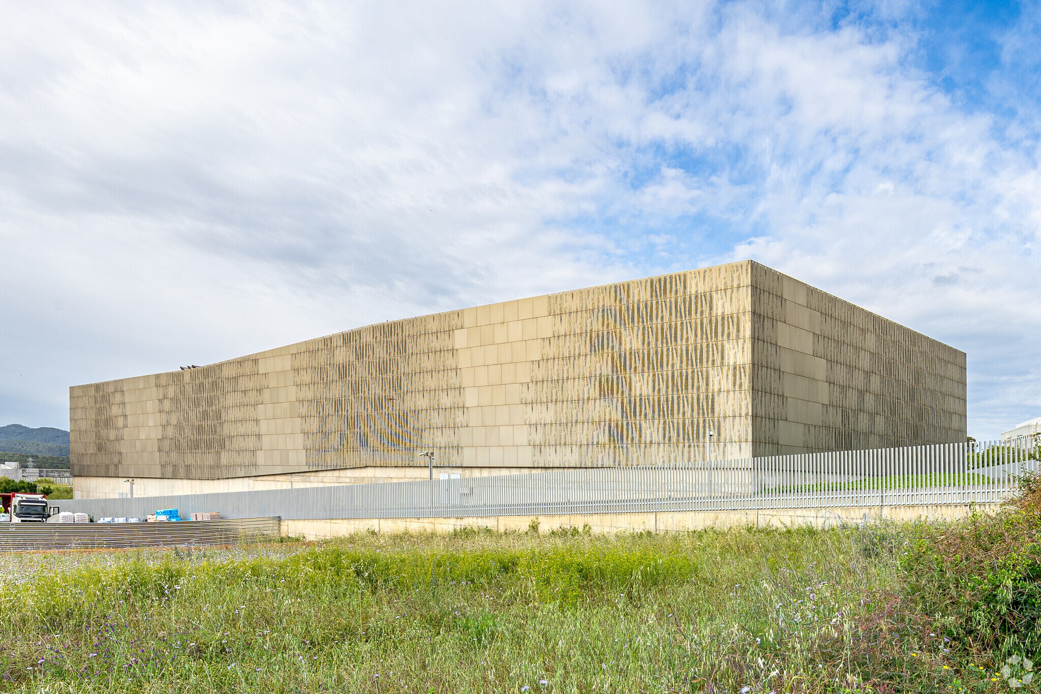 Carrer de la Creu Casas, 85, Cerdanyola del Vallès, Barcelona à louer Photo principale– Image 1 sur 4