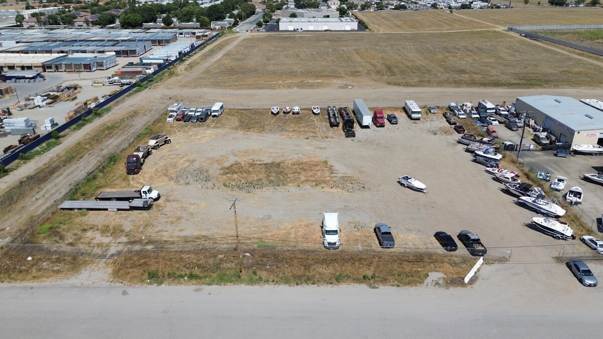 S Juanita St, Hemet, CA à vendre Photo de l’immeuble– Image 1 sur 4