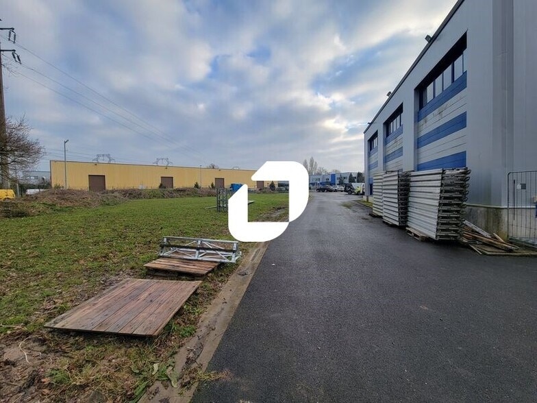 Local d’activités dans Marcoussis à louer - Photo de la construction – Image 2 sur 17