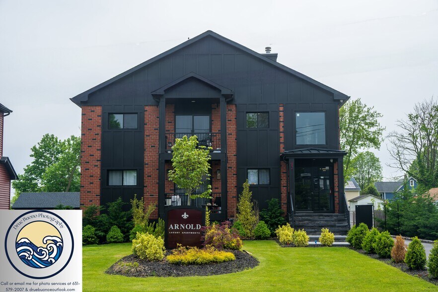 92 Arnold Ave, West Babylon, NY à vendre - Photo de l’immeuble – Image 2 sur 20