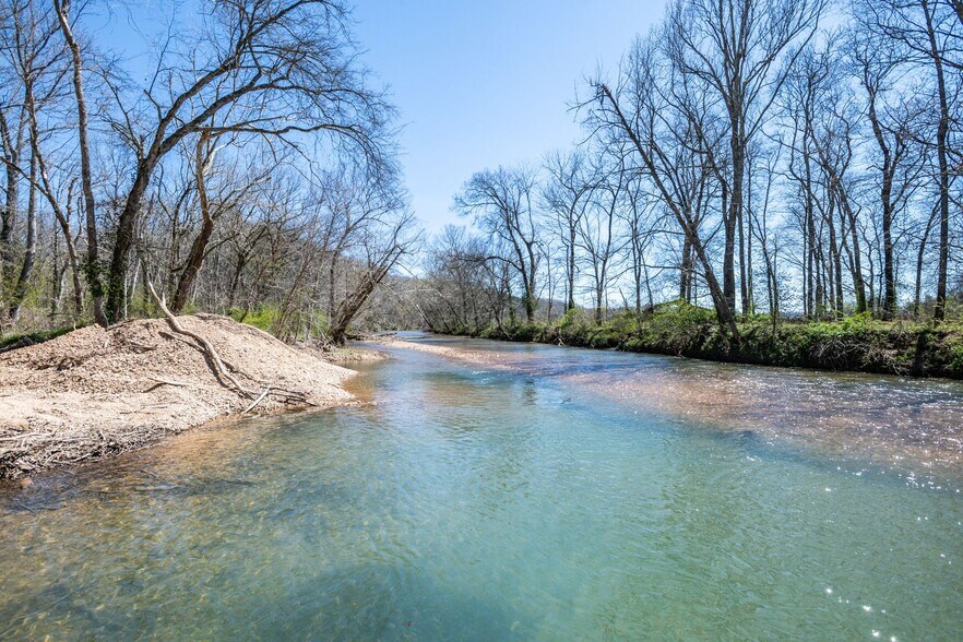 3170 Phillips Chapel Rd, Waynesboro, TN à vendre - Photo de l’immeuble – Image 3 sur 46